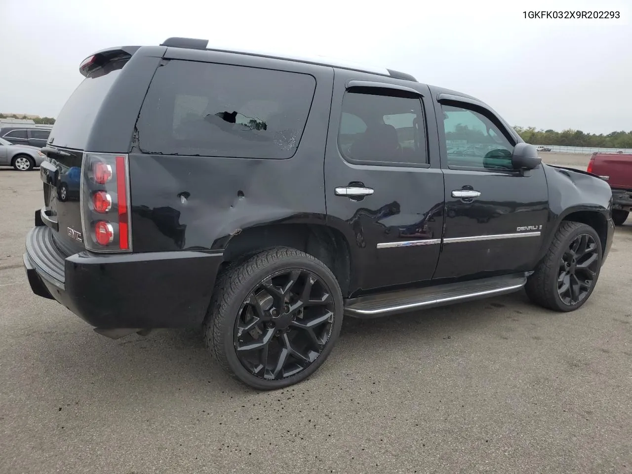 2009 GMC Yukon Denali VIN: 1GKFK032X9R202293 Lot: 72701104