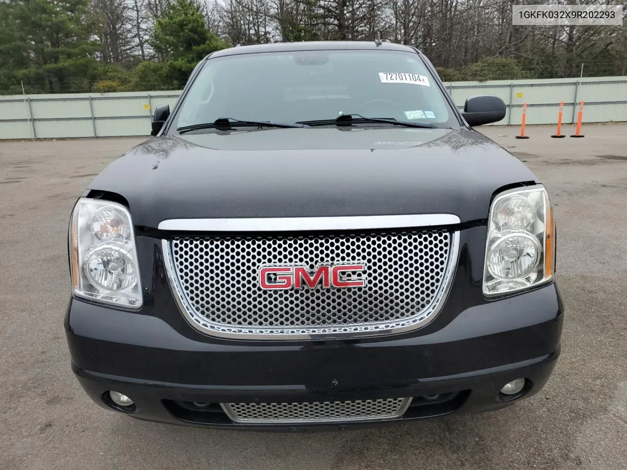 2009 GMC Yukon Denali VIN: 1GKFK032X9R202293 Lot: 72701104