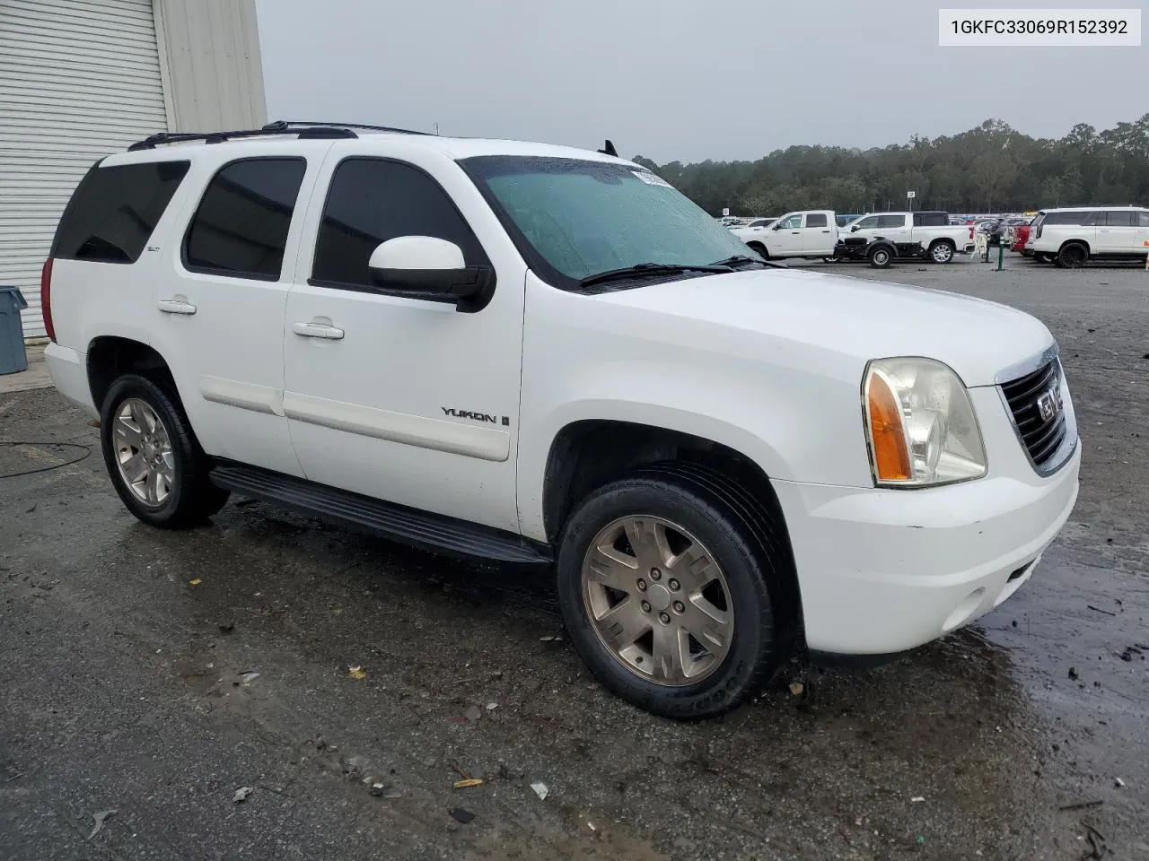 2009 GMC Yukon Slt VIN: 1GKFC33069R152392 Lot: 79858924