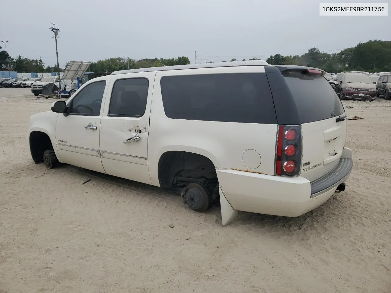 2011 GMC Yukon Xl Denali VIN: 1GKS2MEF9BR211756 Lot: 66015034