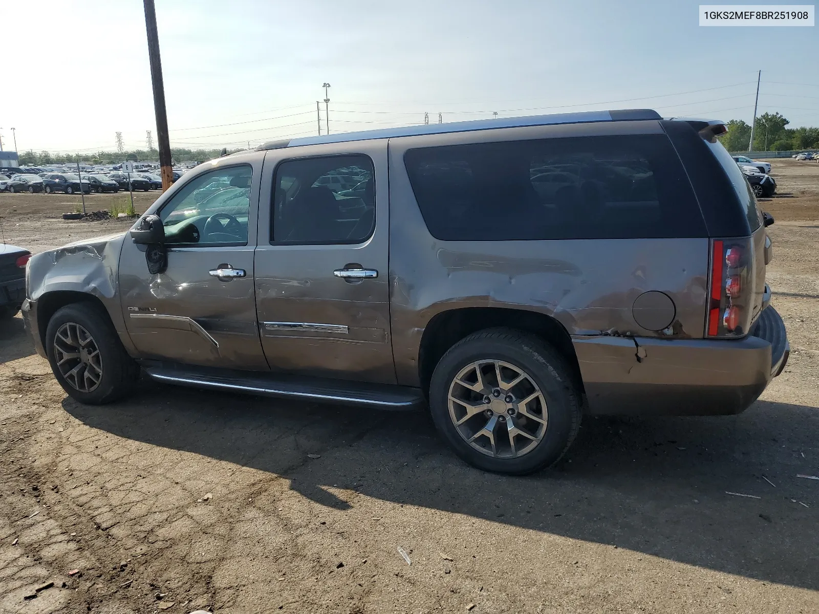 2011 GMC Yukon Xl Denali VIN: 1GKS2MEF8BR251908 Lot: 68170124