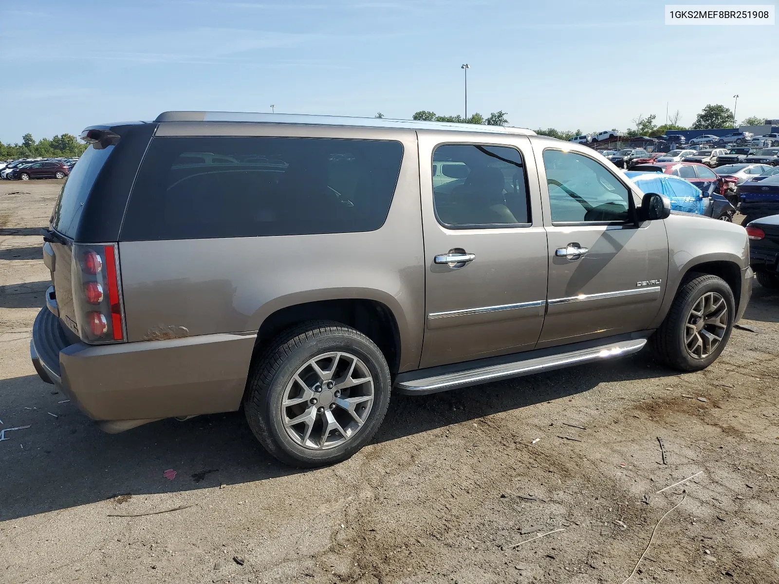 2011 GMC Yukon Xl Denali VIN: 1GKS2MEF8BR251908 Lot: 68170124