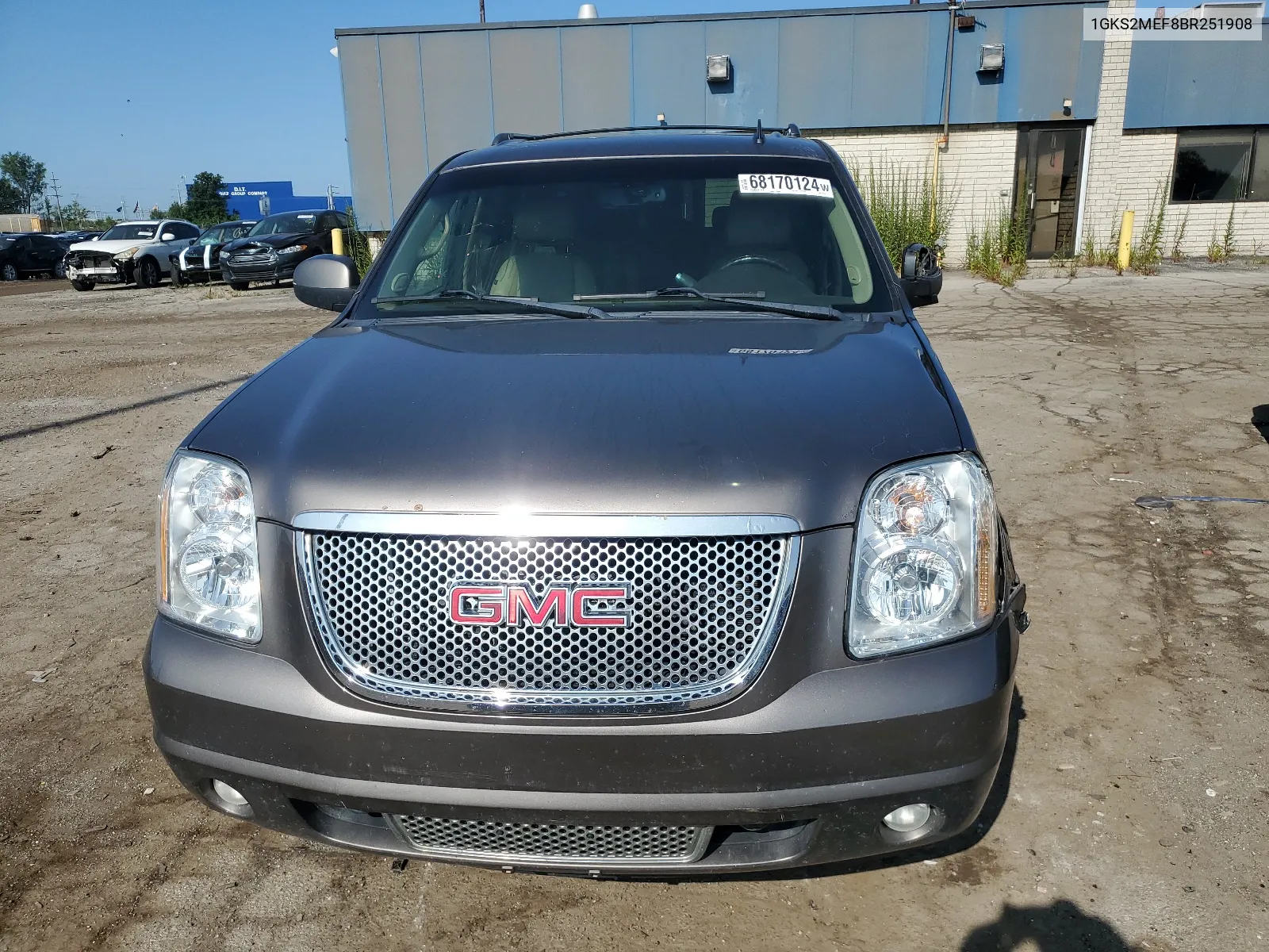 2011 GMC Yukon Xl Denali VIN: 1GKS2MEF8BR251908 Lot: 68170124