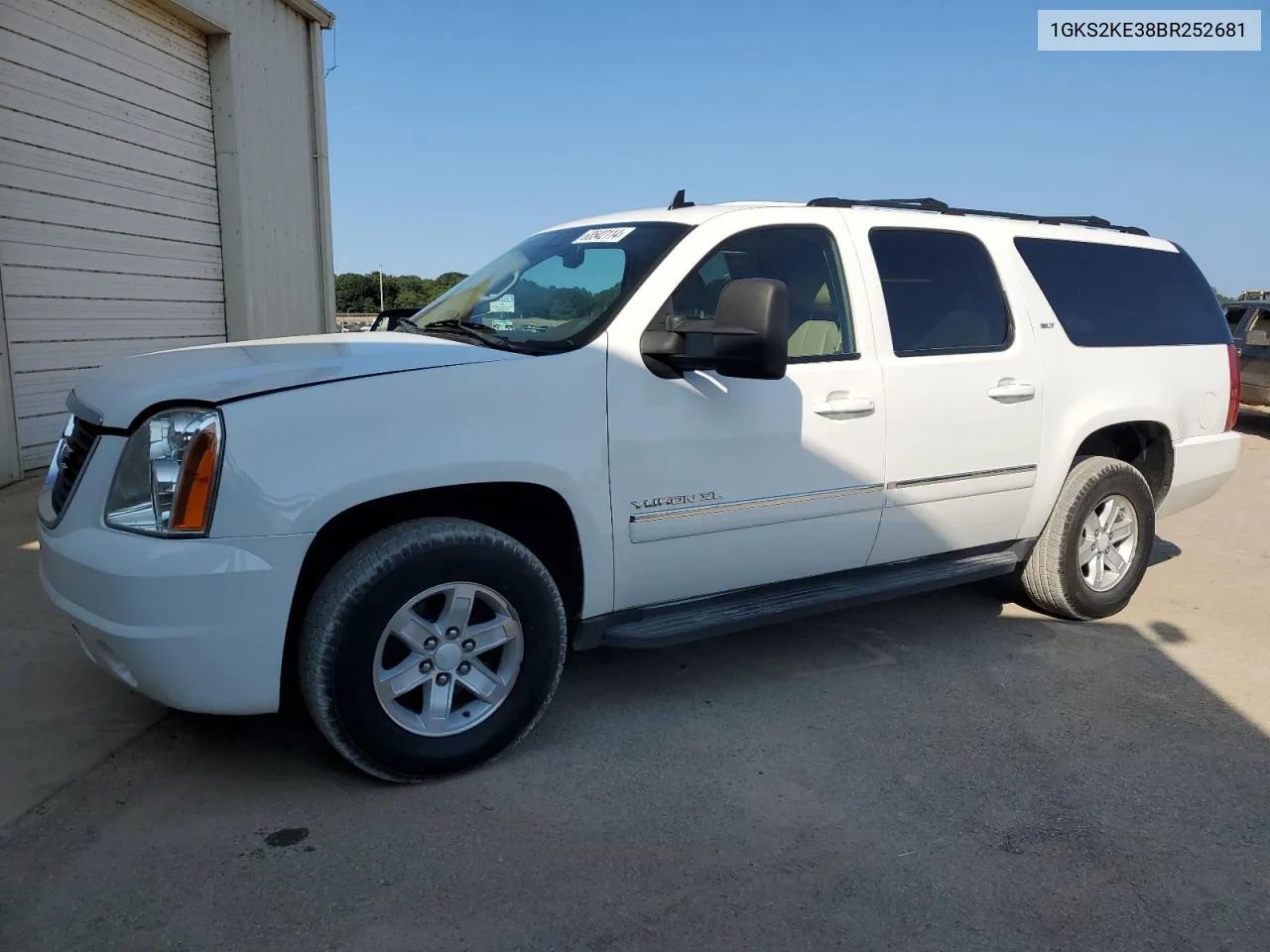 2011 GMC Yukon Xl K1500 Slt VIN: 1GKS2KE38BR252681 Lot: 68542114