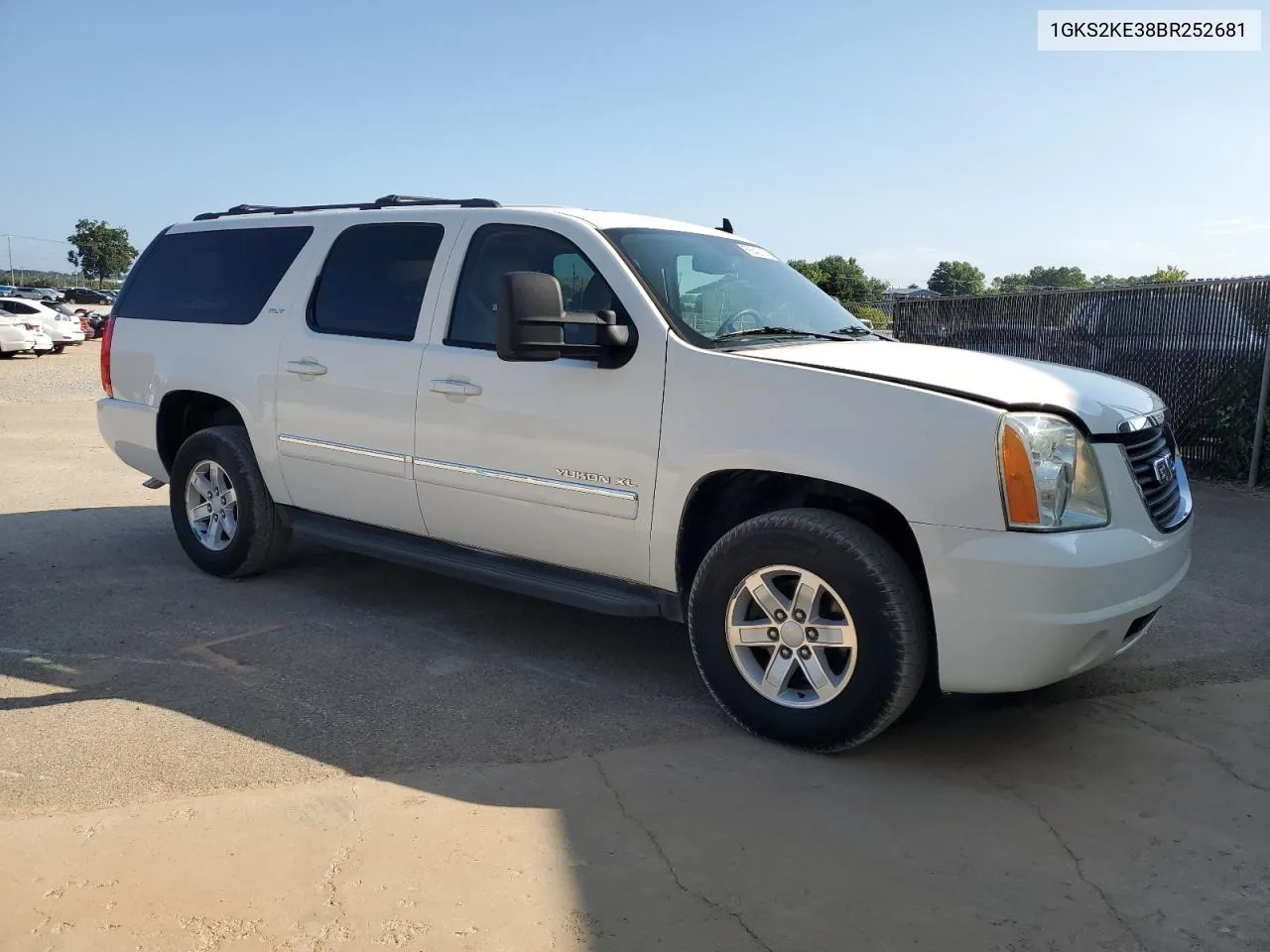 2011 GMC Yukon Xl K1500 Slt VIN: 1GKS2KE38BR252681 Lot: 68542114