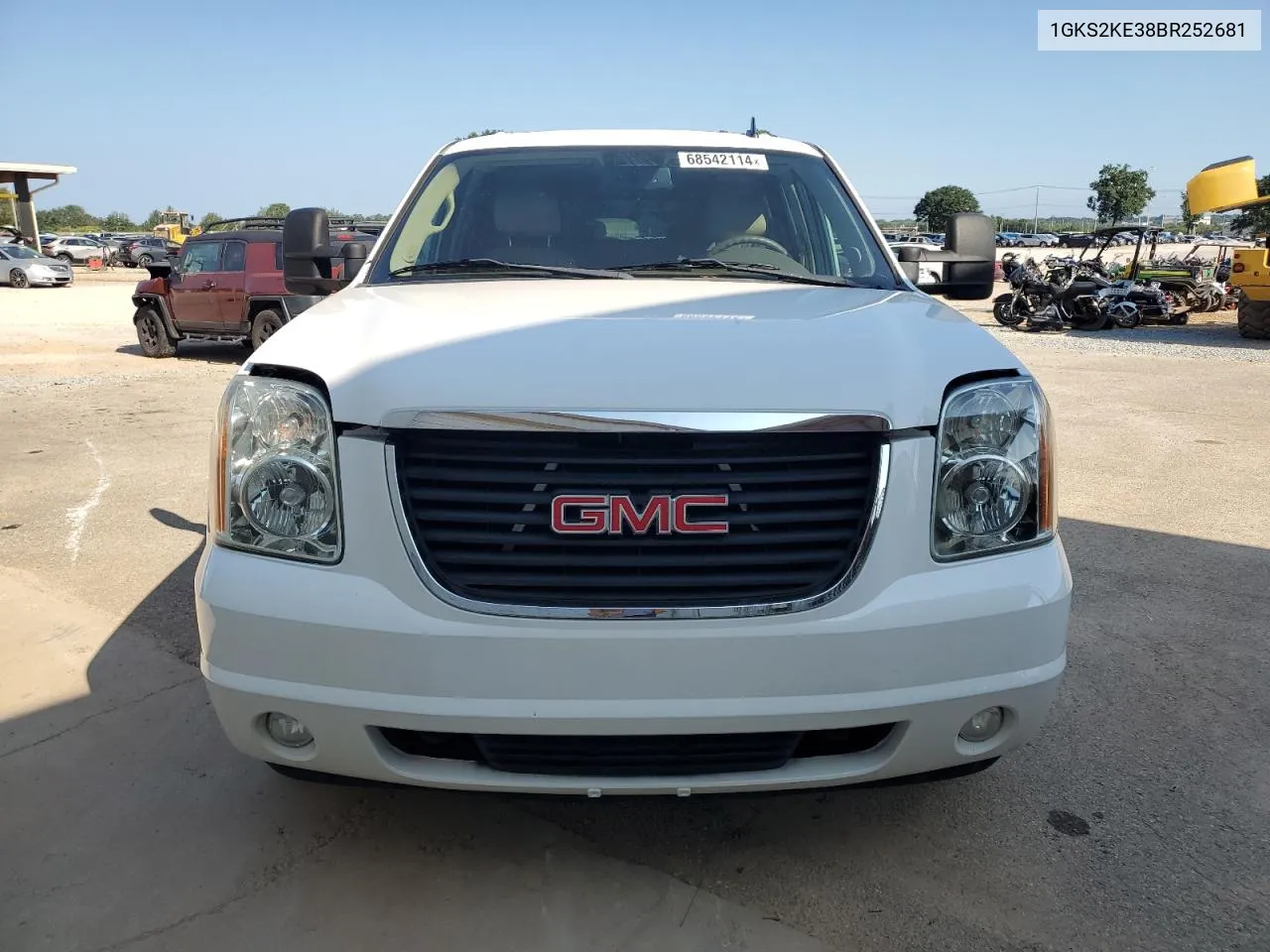 2011 GMC Yukon Xl K1500 Slt VIN: 1GKS2KE38BR252681 Lot: 68542114