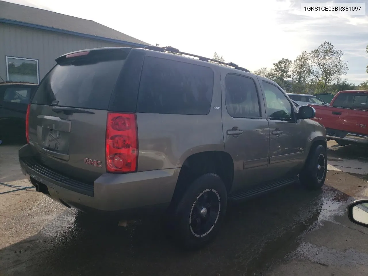 2011 GMC Yukon Slt VIN: 1GKS1CE03BR351097 Lot: 69592674