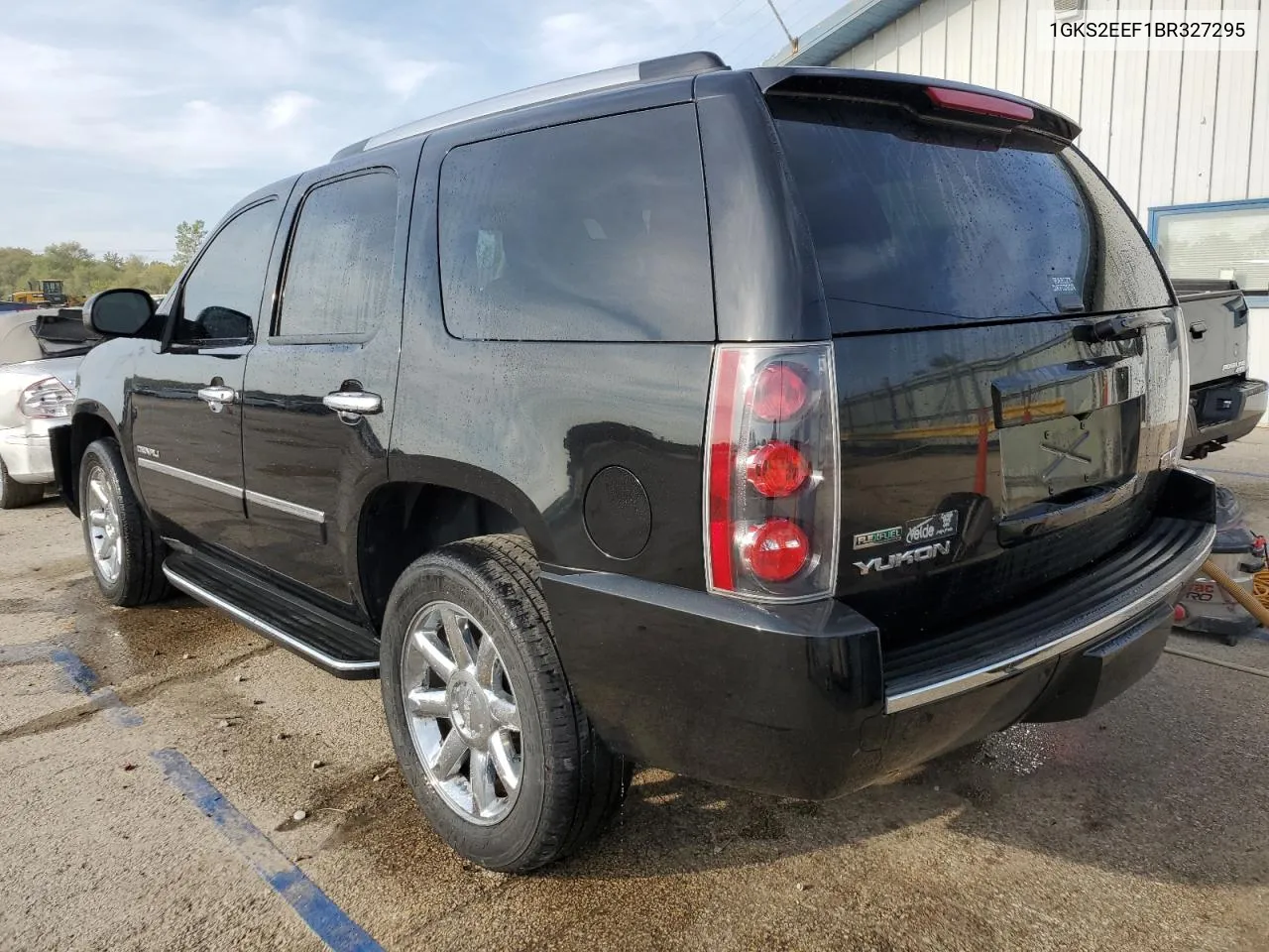 2011 GMC Yukon Denali VIN: 1GKS2EEF1BR327295 Lot: 71555544