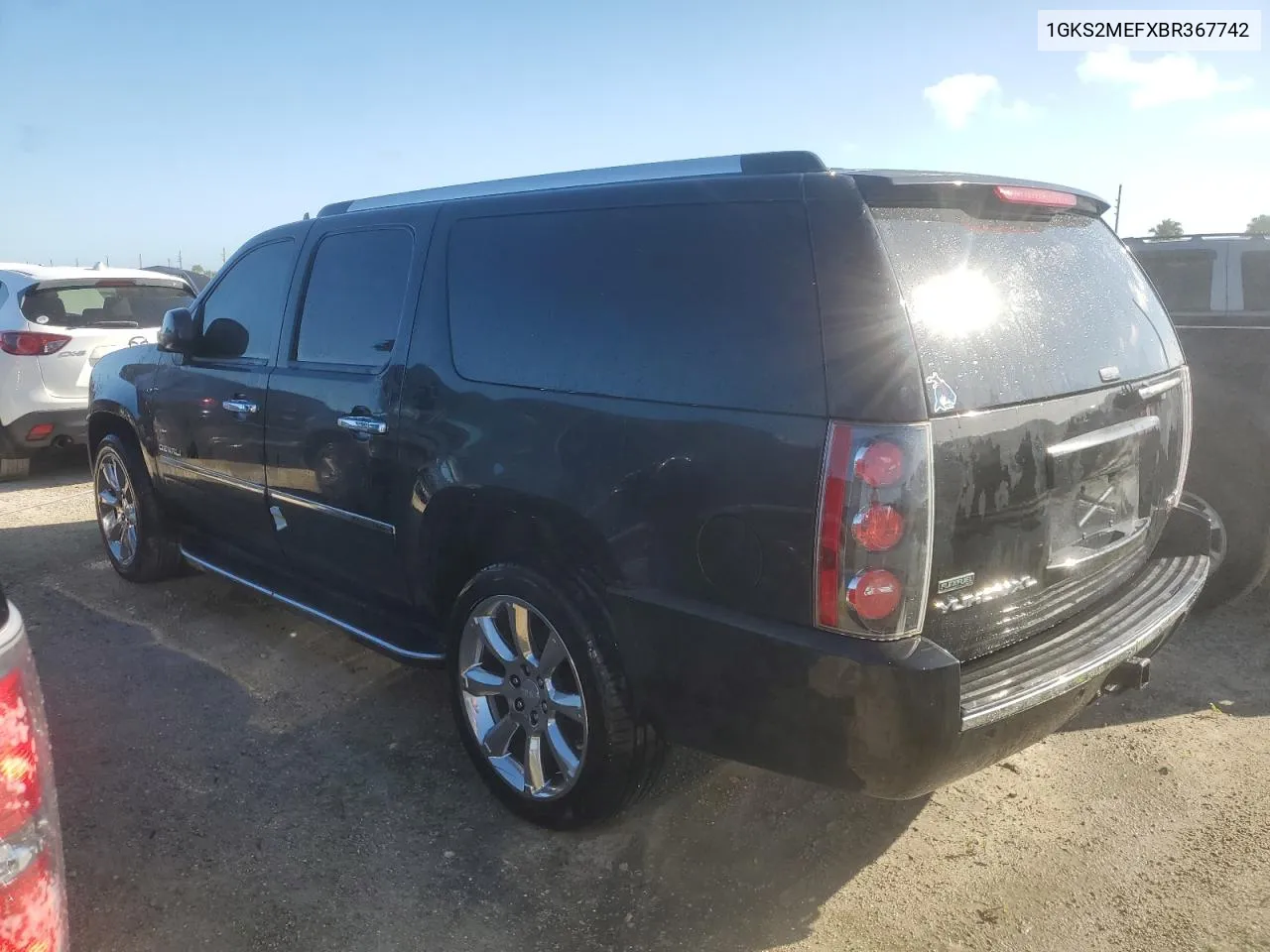 2011 GMC Yukon Xl Denali VIN: 1GKS2MEFXBR367742 Lot: 74927184