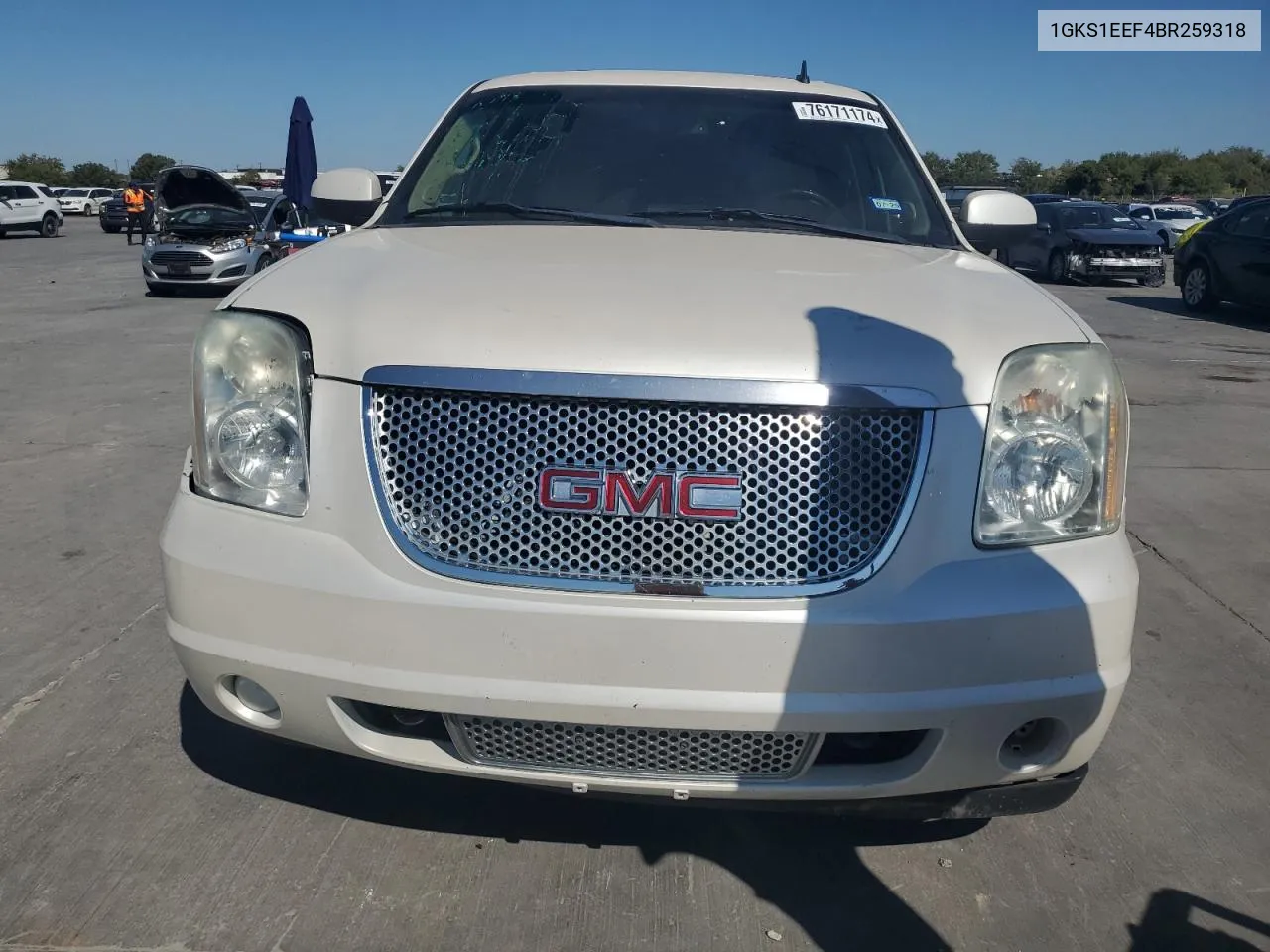 1GKS1EEF4BR259318 2011 GMC Yukon Denali