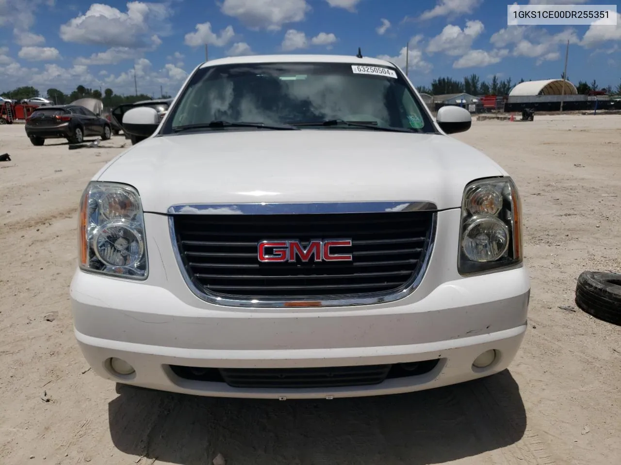 2013 GMC Yukon Slt VIN: 1GKS1CE00DR255351 Lot: 63250504