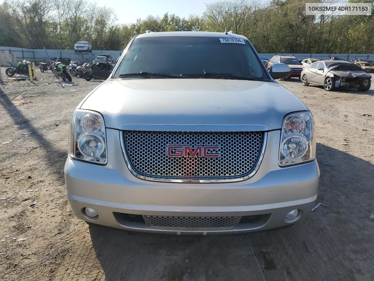 2013 GMC Yukon Xl Denali VIN: 1GKS2MEF4DR171153 Lot: 76010164