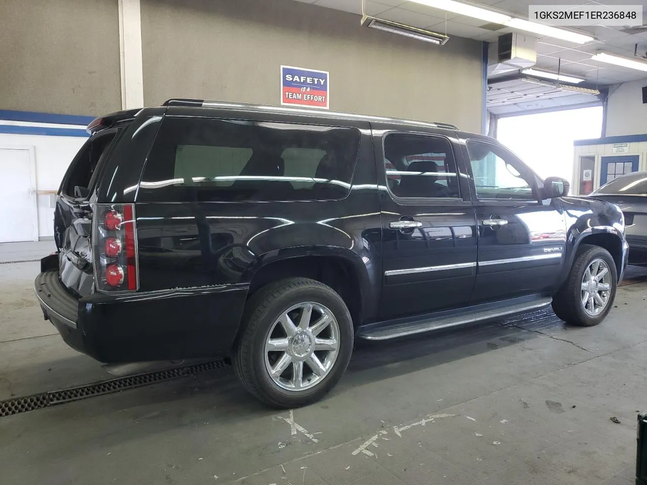 2014 GMC Yukon Xl Denali VIN: 1GKS2MEF1ER236848 Lot: 74627754