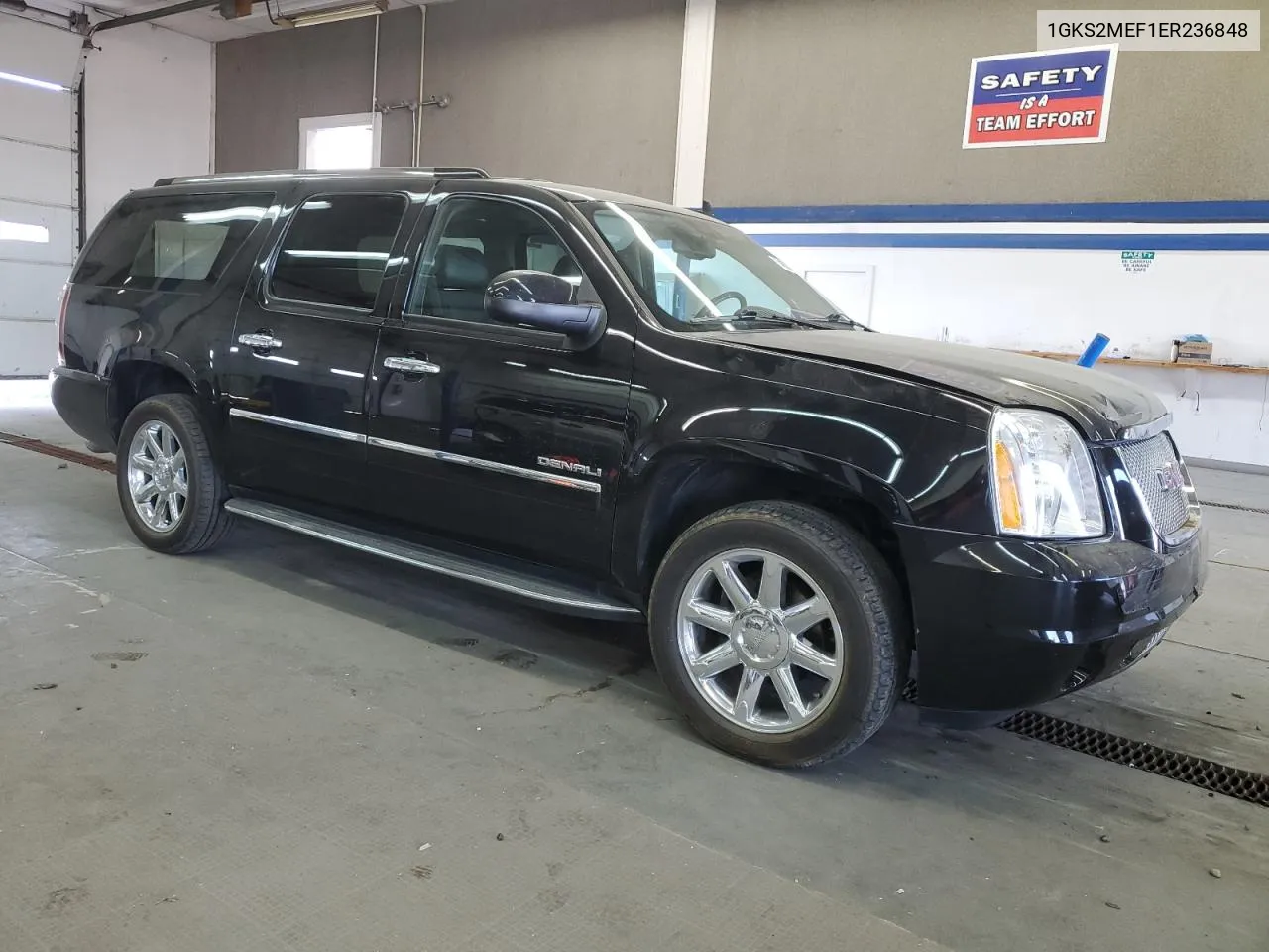 2014 GMC Yukon Xl Denali VIN: 1GKS2MEF1ER236848 Lot: 74627754