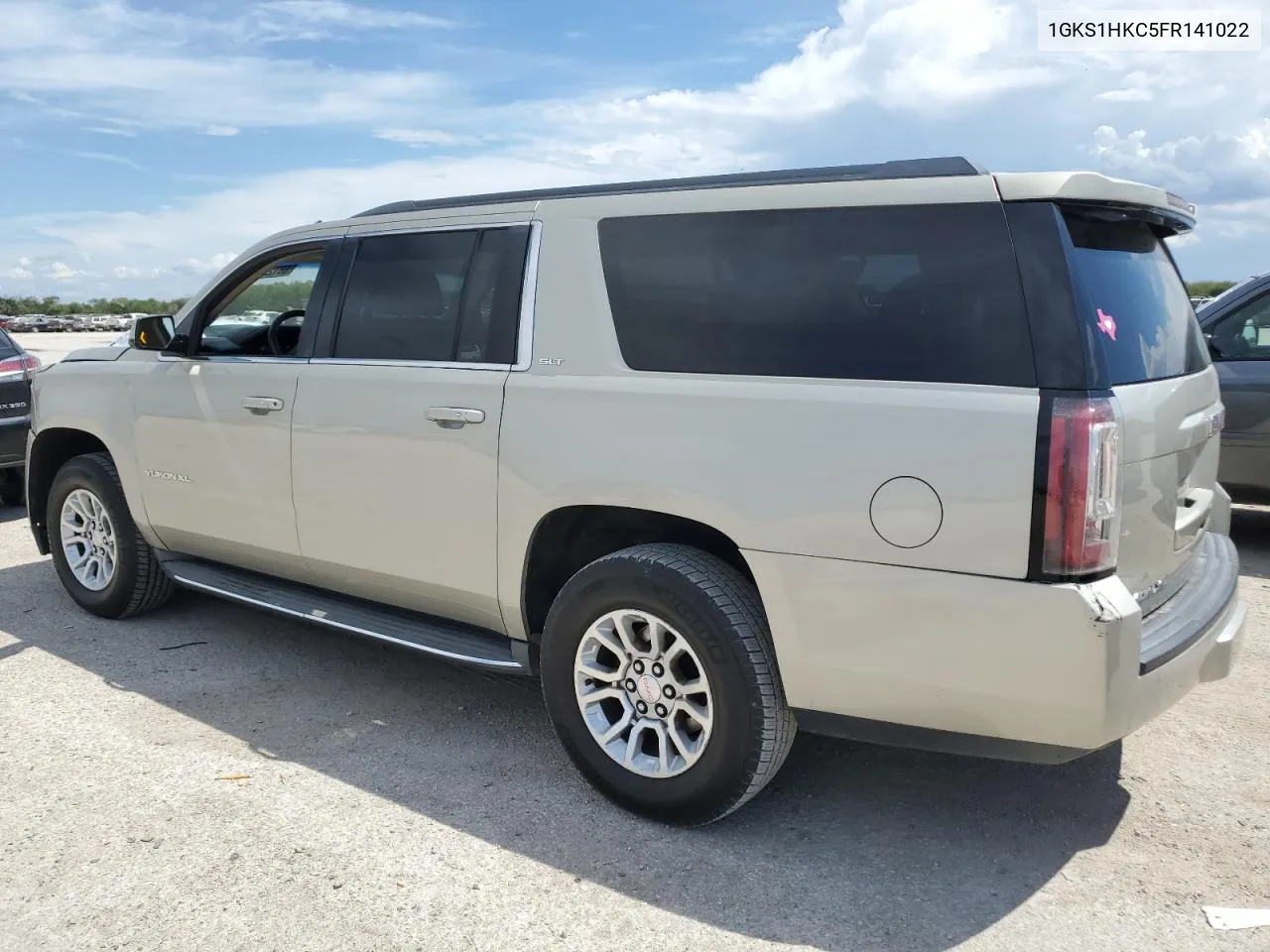 2015 GMC Yukon Xl C1500 Slt VIN: 1GKS1HKC5FR141022 Lot: 68123334