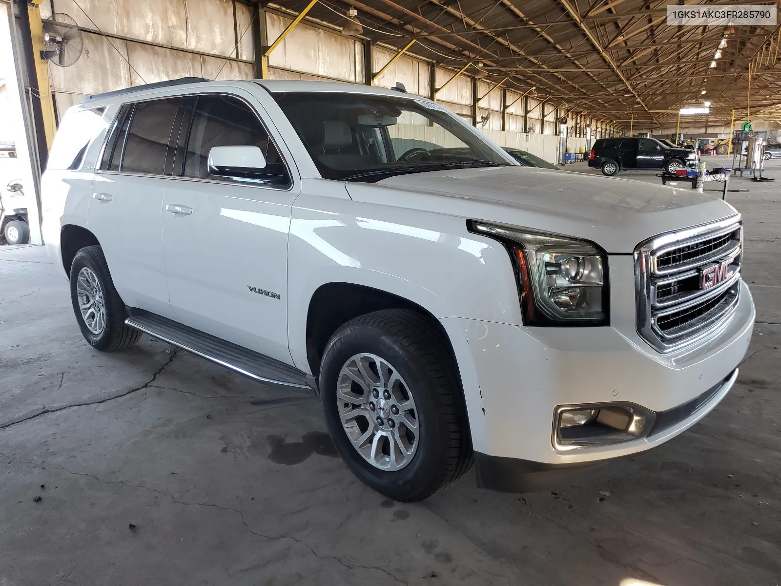 2015 GMC Yukon Sle VIN: 1GKS1AKC3FR285790 Lot: 68360114