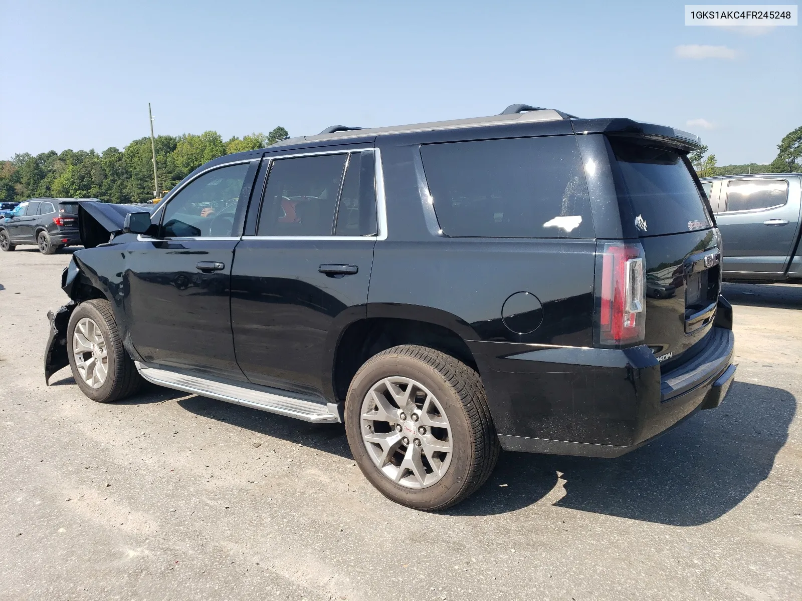 2015 GMC Yukon Sle VIN: 1GKS1AKC4FR245248 Lot: 68812444