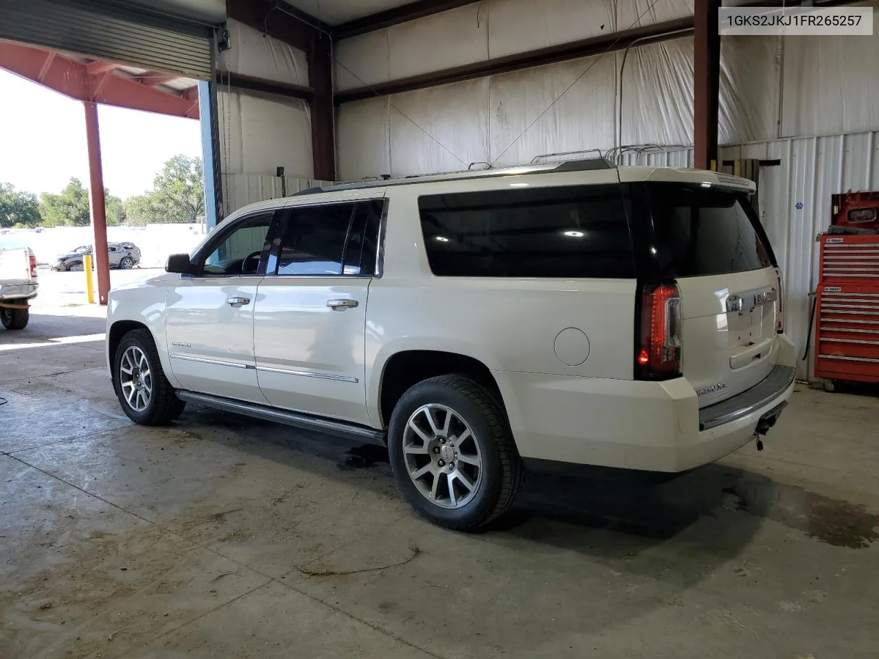 2015 GMC Yukon Xl Denali VIN: 1GKS2JKJ1FR265257 Lot: 72196984