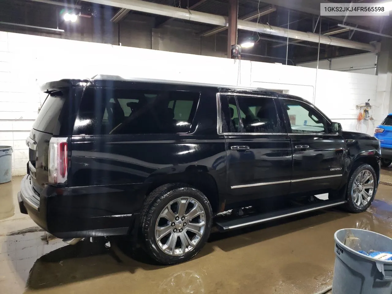 2015 GMC Yukon Xl Denali VIN: 1GKS2JKJ4FR565598 Lot: 72244154