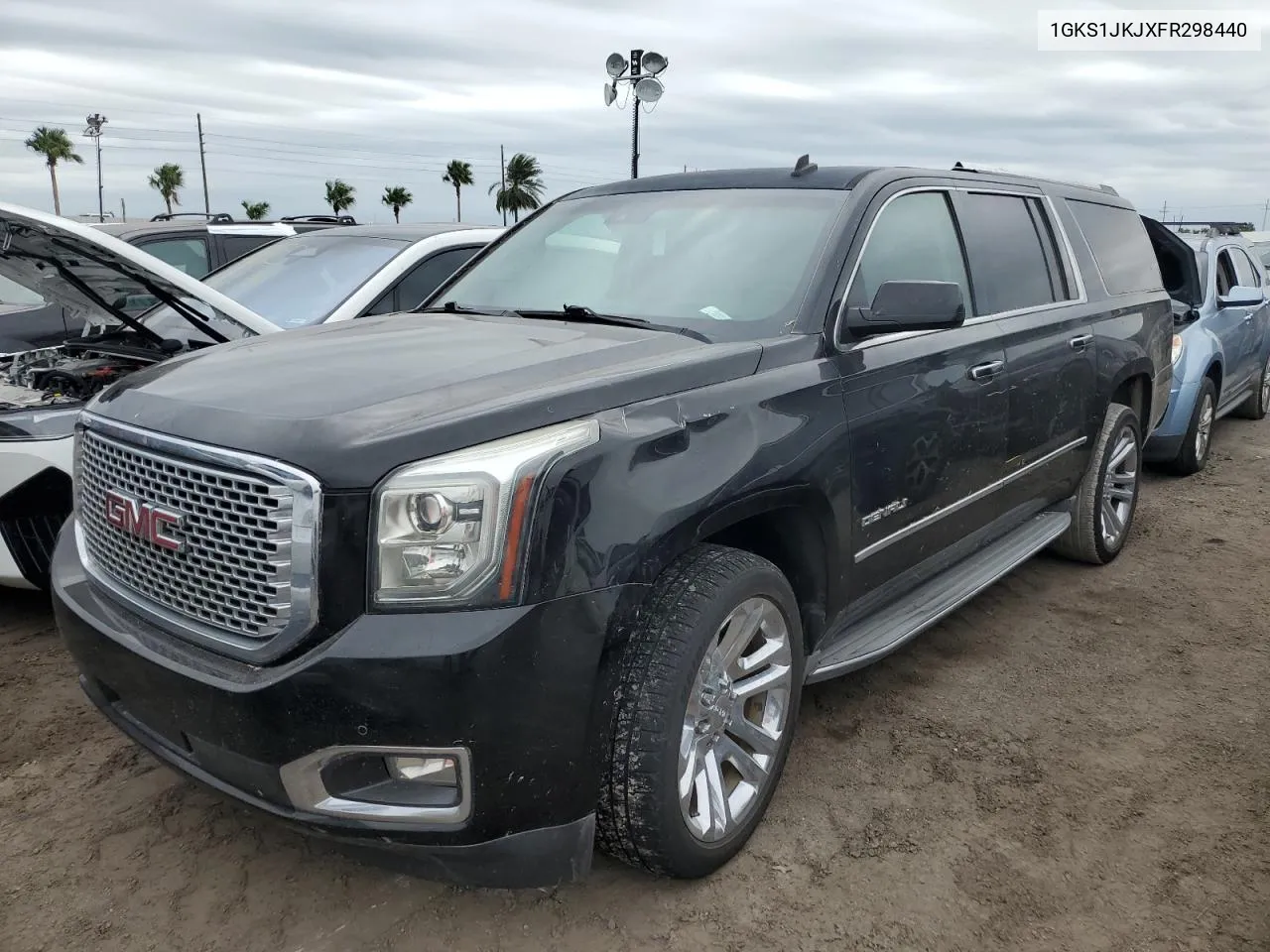 2015 GMC Yukon Xl Denali VIN: 1GKS1JKJXFR298440 Lot: 74685984