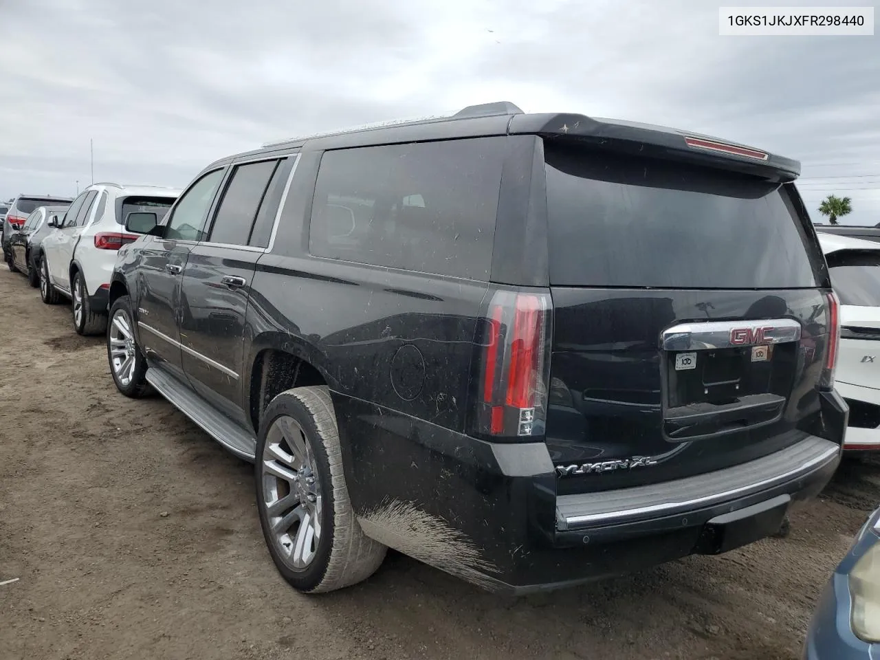 2015 GMC Yukon Xl Denali VIN: 1GKS1JKJXFR298440 Lot: 74685984