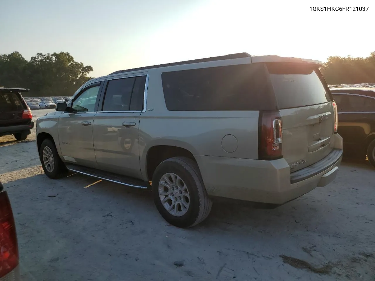 1GKS1HKC6FR121037 2015 GMC Yukon Xl C1500 Slt