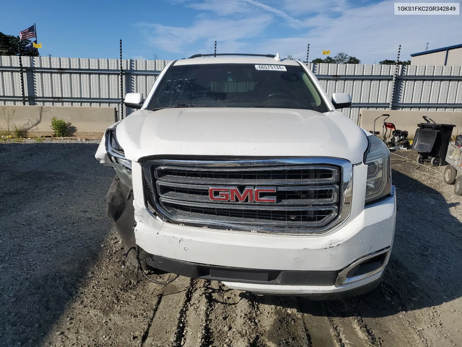 2016 GMC Yukon Xl C1500 Sle VIN: 1GKS1FKC2GR342849 Lot: 66575134