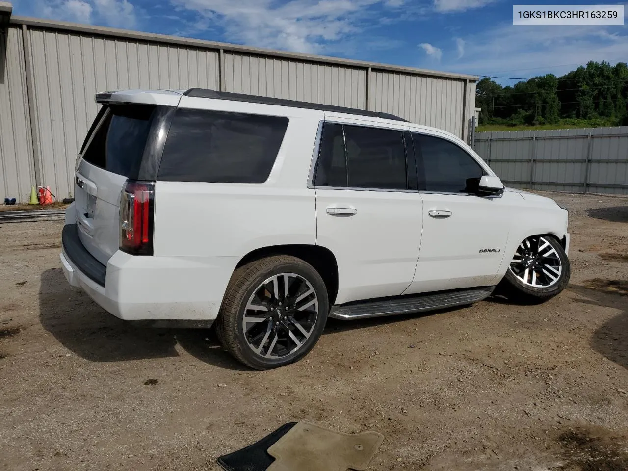 1GKS1BKC3HR163259 2017 GMC Yukon Slt