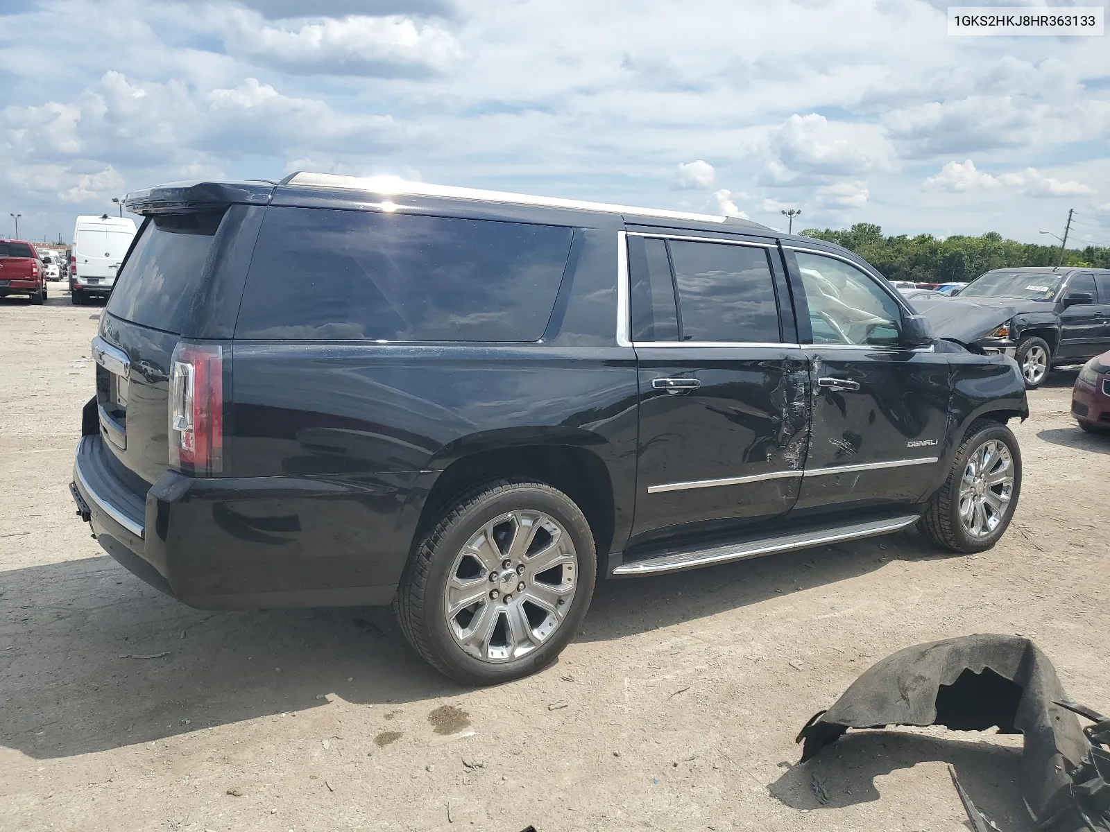 1GKS2HKJ8HR363133 2017 GMC Yukon Xl Denali