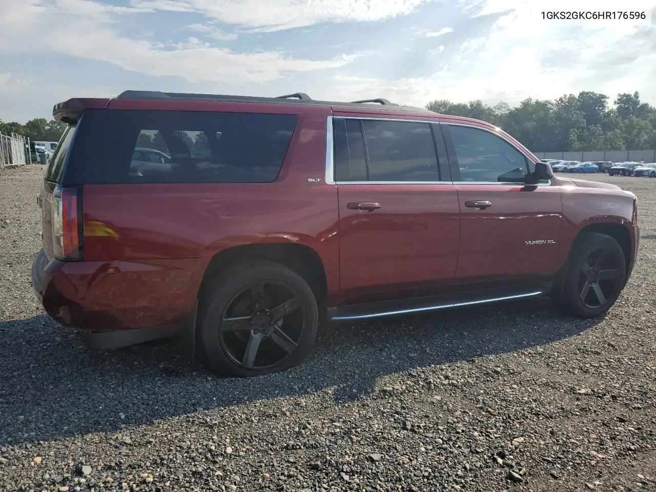 1GKS2GKC6HR176596 2017 GMC Yukon Xl K1500 Slt