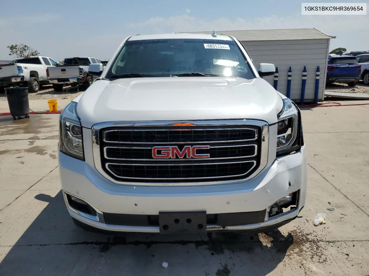 1GKS1BKC9HR369654 2017 GMC Yukon Slt