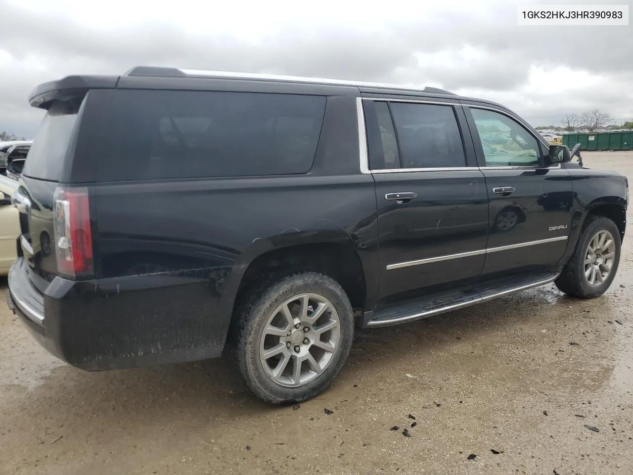 1GKS2HKJ3HR390983 2017 GMC Yukon Xl Denali