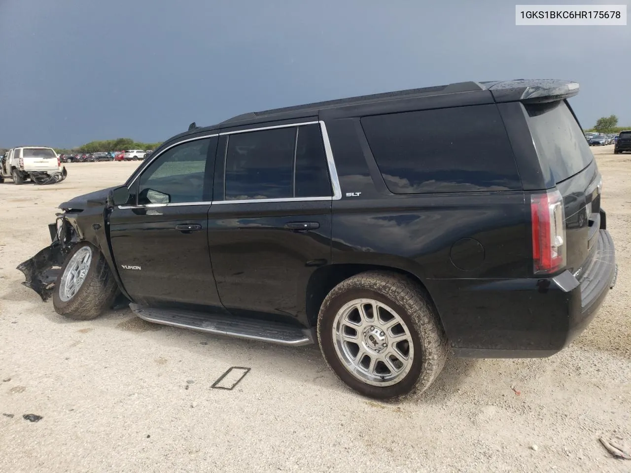 1GKS1BKC6HR175678 2017 GMC Yukon Slt