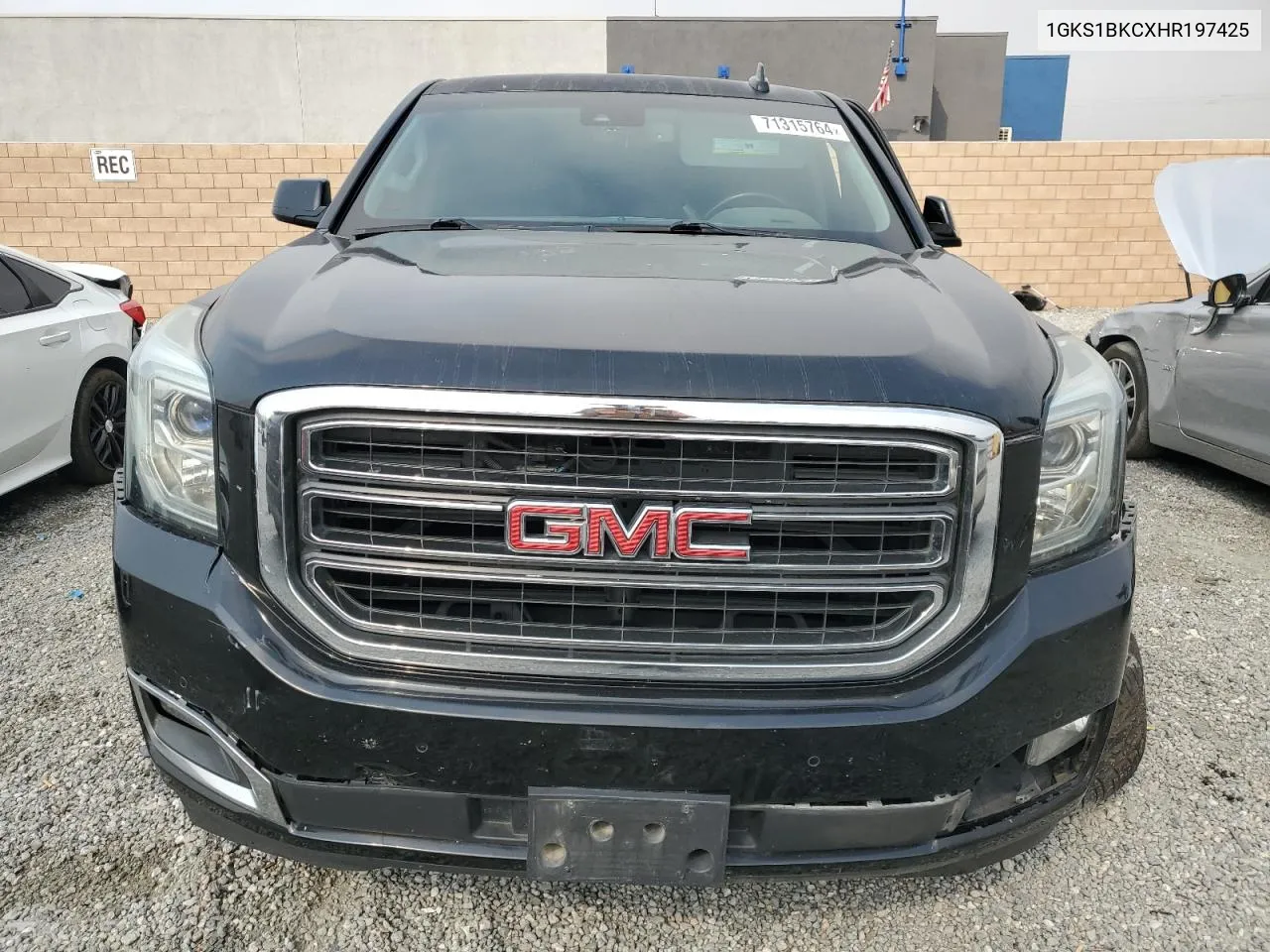 2017 GMC Yukon Slt VIN: 1GKS1BKCXHR197425 Lot: 71315764