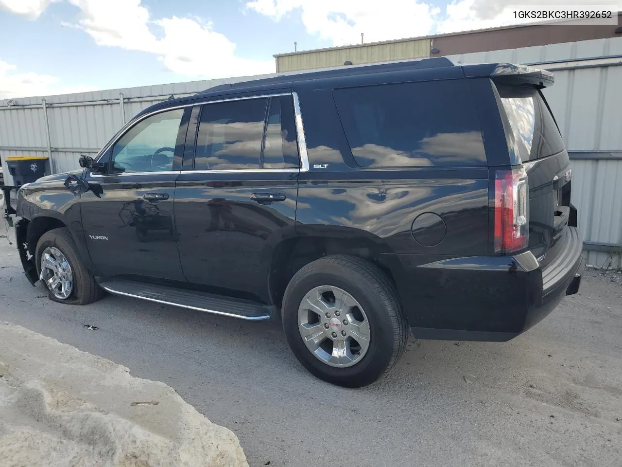 2017 GMC Yukon Slt VIN: 1GKS2BKC3HR392652 Lot: 71670194