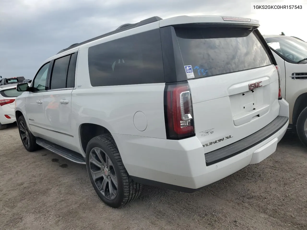 1GKS2GKC0HR157543 2017 GMC Yukon Xl K1500 Slt