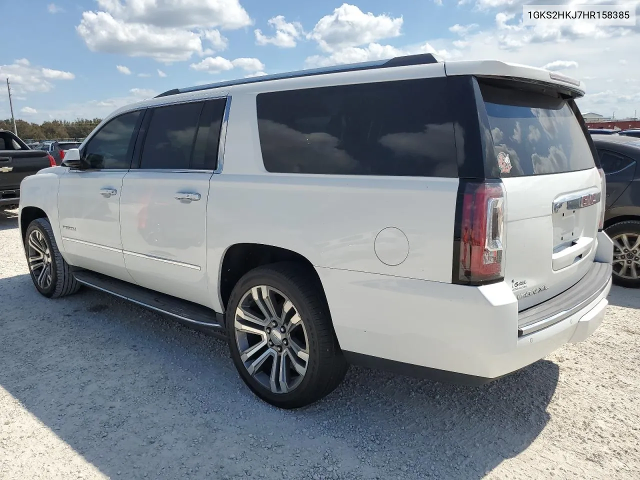 2017 GMC Yukon Xl Denali VIN: 1GKS2HKJ7HR158385 Lot: 74782224