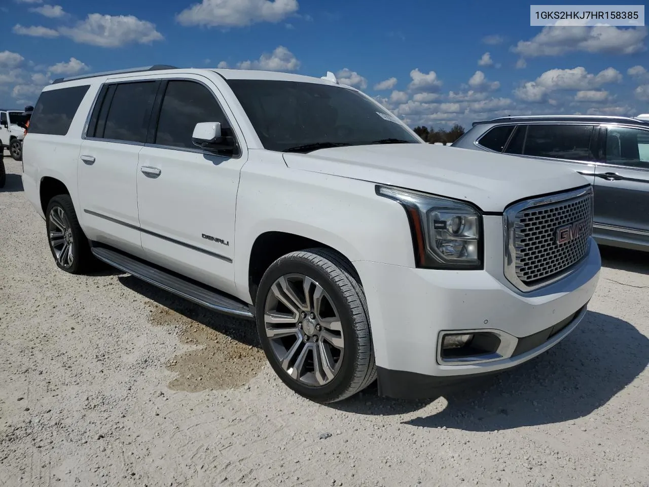 2017 GMC Yukon Xl Denali VIN: 1GKS2HKJ7HR158385 Lot: 74782224