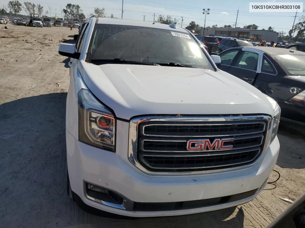 1GKS1GKC8HR303108 2017 GMC Yukon Xl C1500 Slt