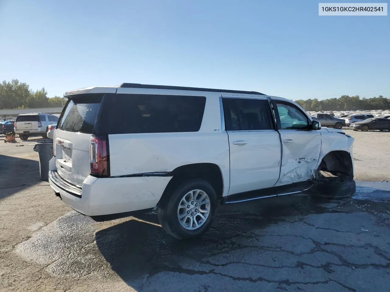 2017 GMC Yukon Xl C1500 Slt VIN: 1GKS1GKC2HR402541 Lot: 76113004