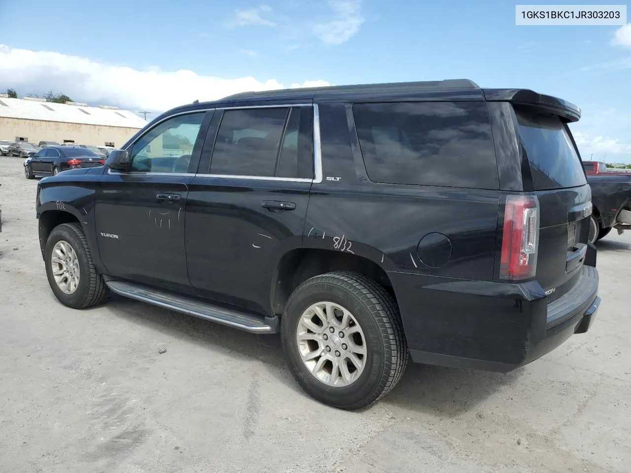 1GKS1BKC1JR303203 2018 GMC Yukon Slt