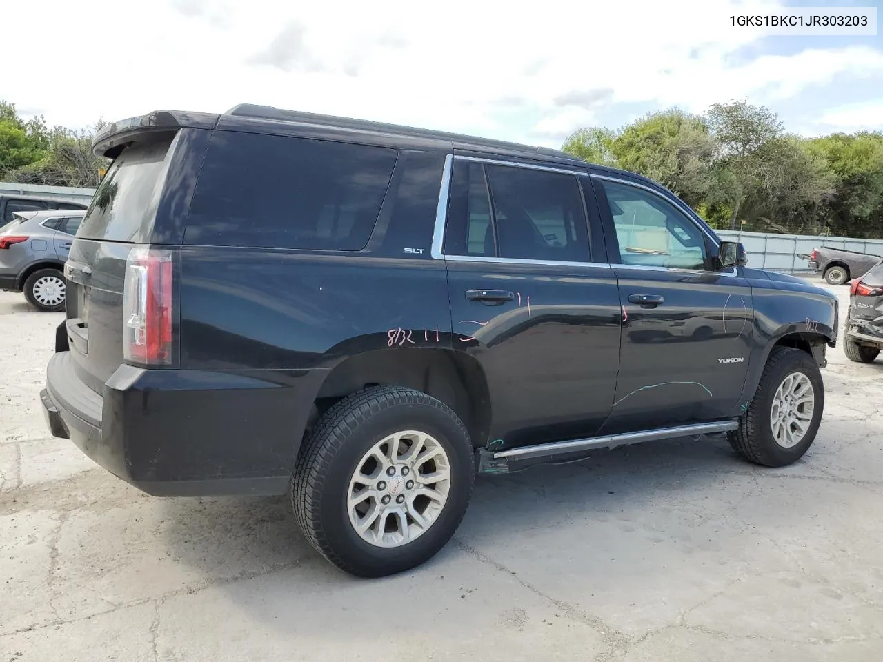 1GKS1BKC1JR303203 2018 GMC Yukon Slt