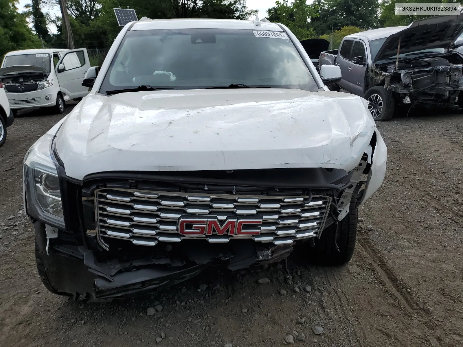 1GKS2HKJ0KR323894 2019 GMC Yukon Xl Denali