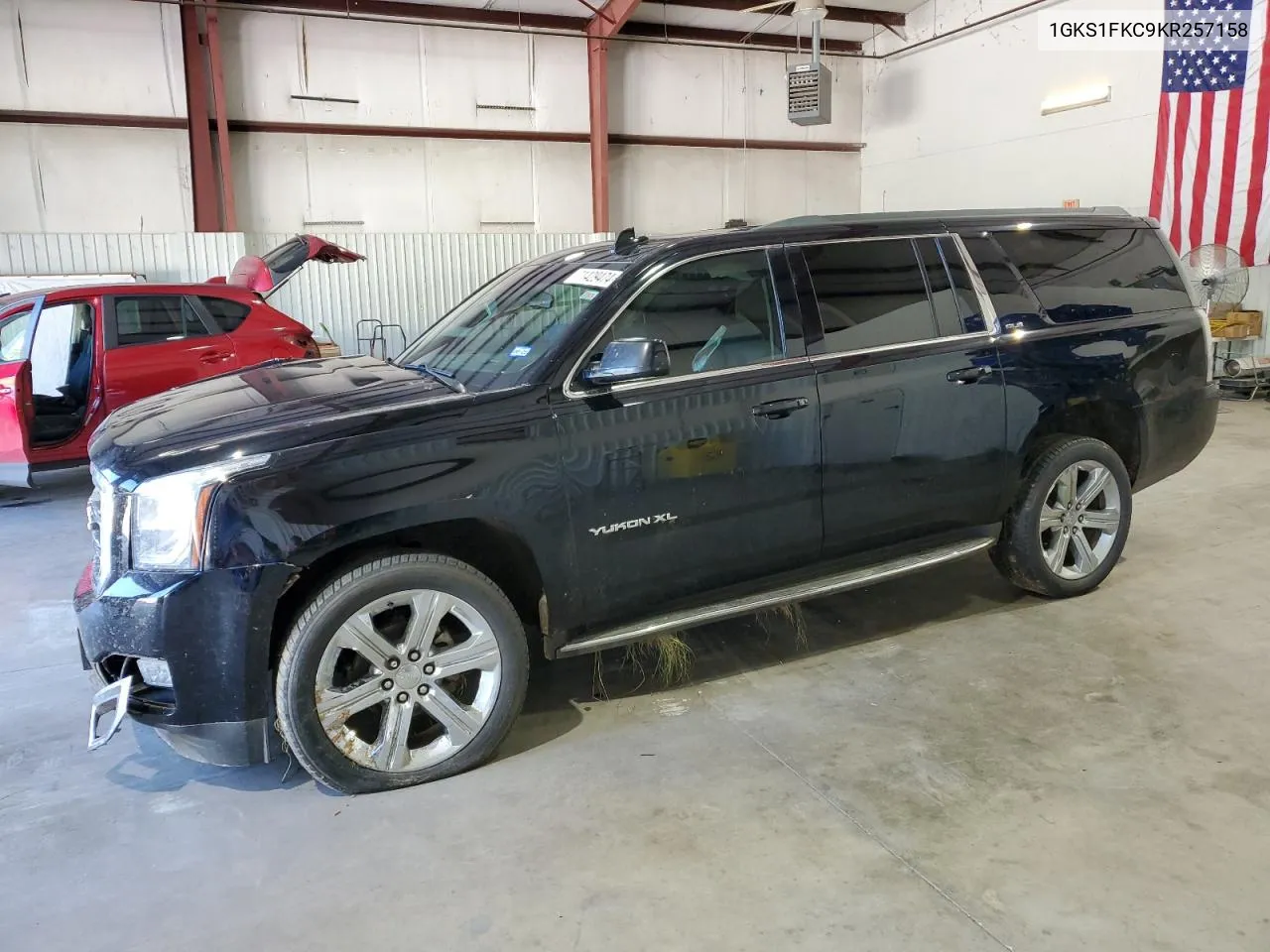 1GKS1FKC9KR257158 2019 GMC Yukon Xl C1500 Sle