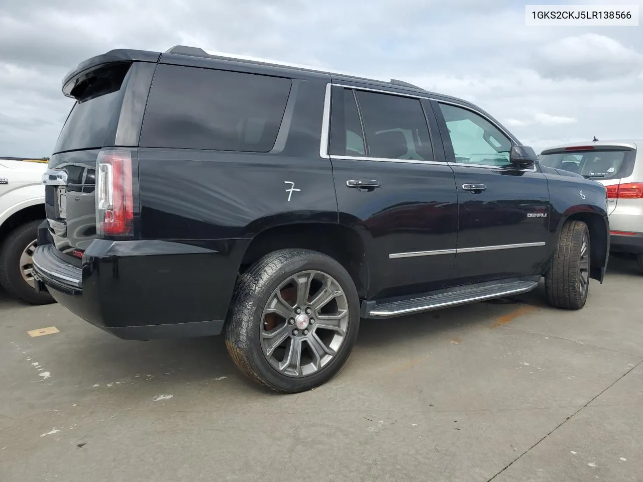 2020 GMC Yukon Denali VIN: 1GKS2CKJ5LR138566 Lot: 74911634