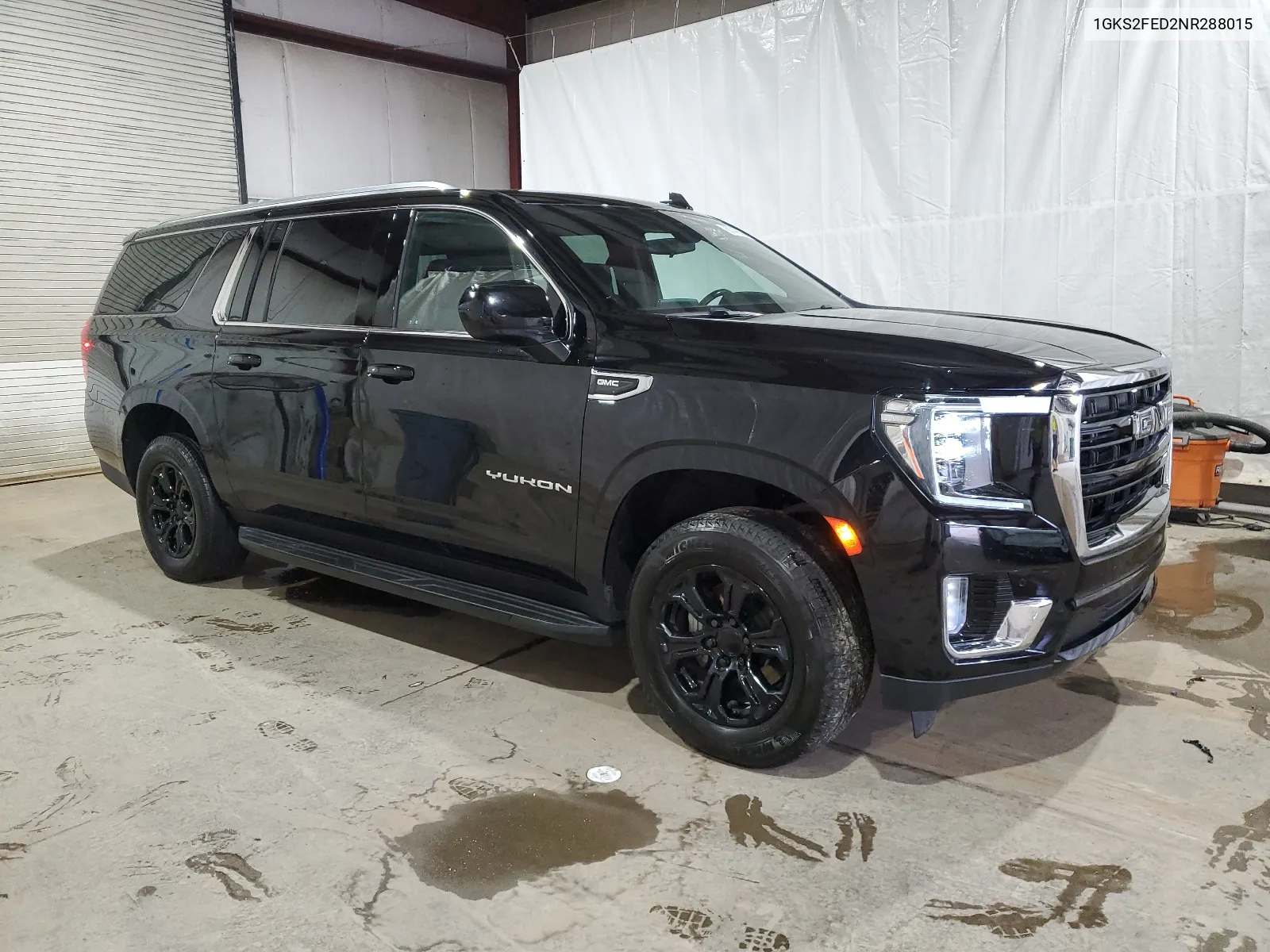 2022 GMC Yukon Xl K1500 Sle VIN: 1GKS2FED2NR288015 Lot: 66740054