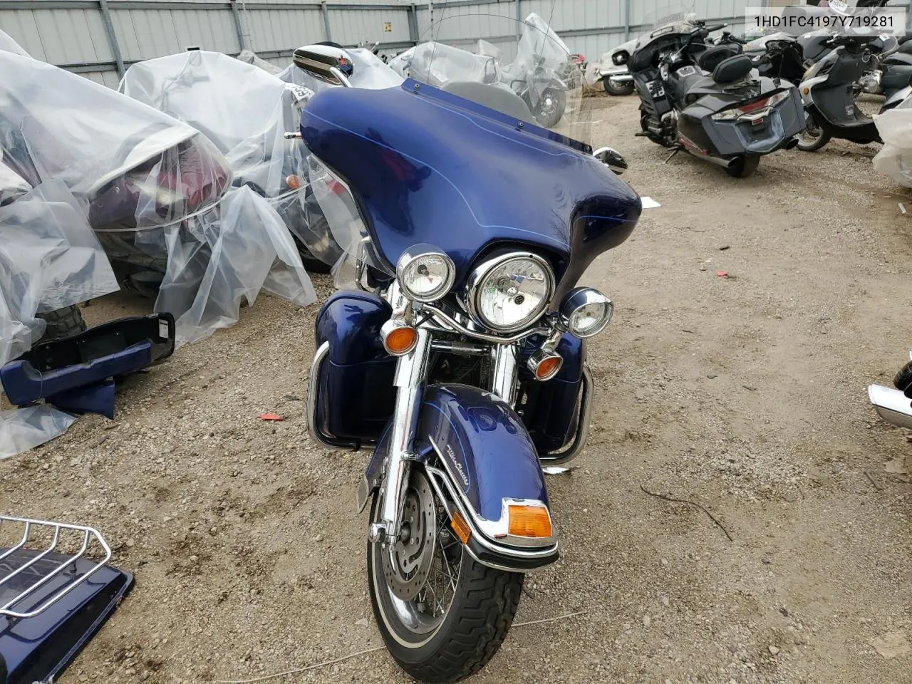 2007 Harley-Davidson Flhtcui VIN: 1HD1FC4197Y719281 Lot: 79033344