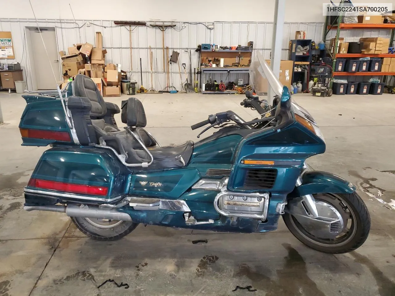 1995 Honda Gl1500 Se12 VIN: 1HFSC2241SA700205 Lot: 70817014