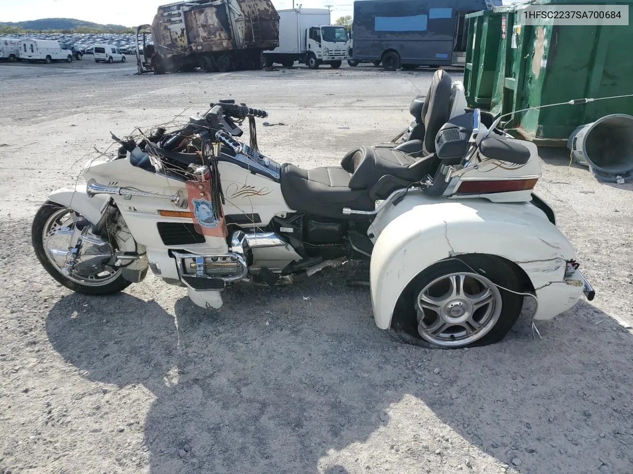 1HFSC2237SA700684 1995 Honda Gl1500 Se12