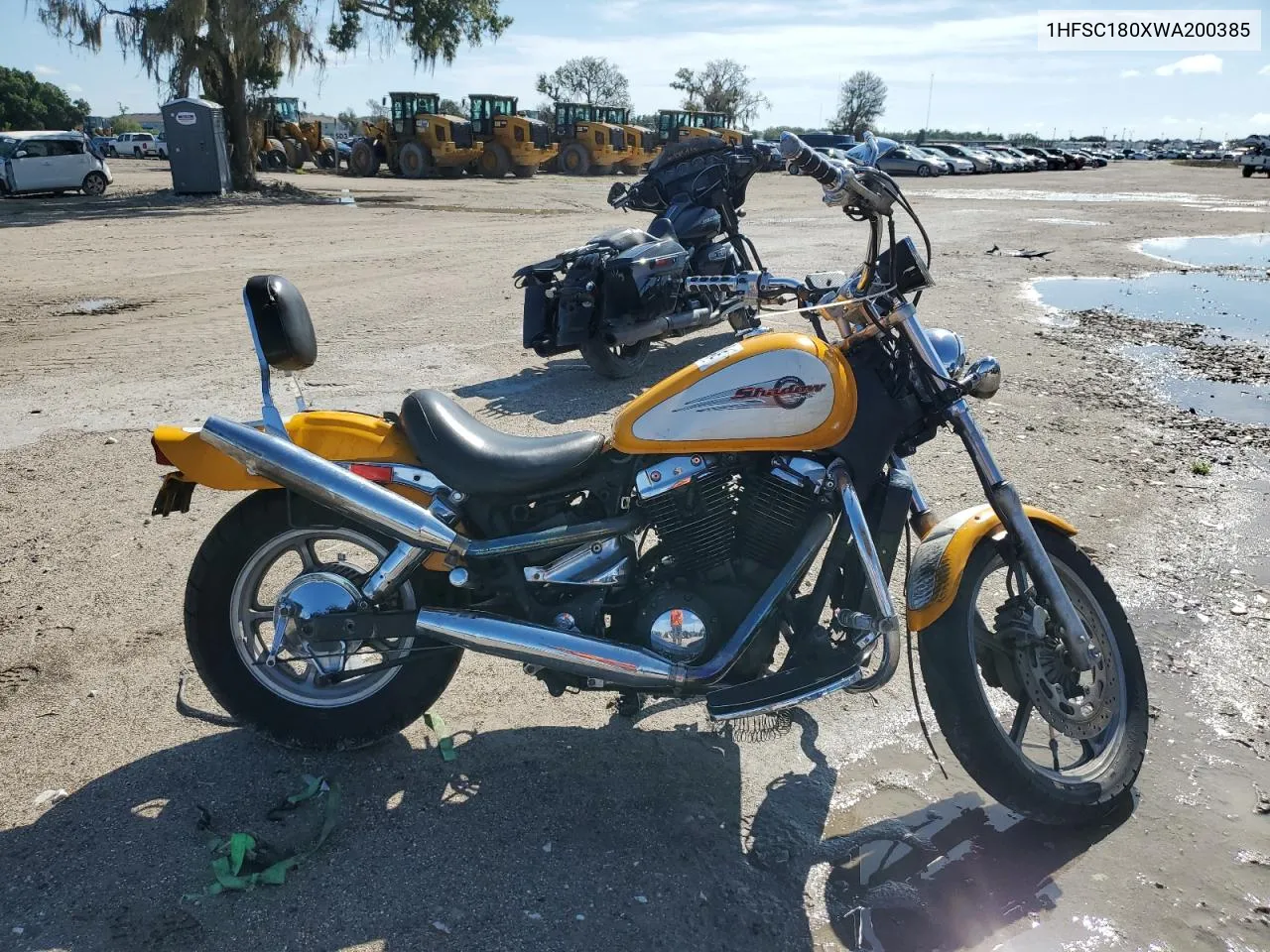 1HFSC180XWA200385 1998 Honda Vt1100 C